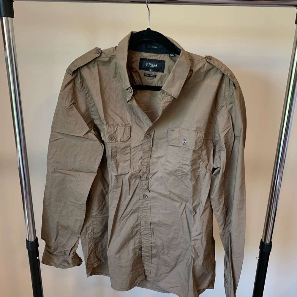 Guess button down